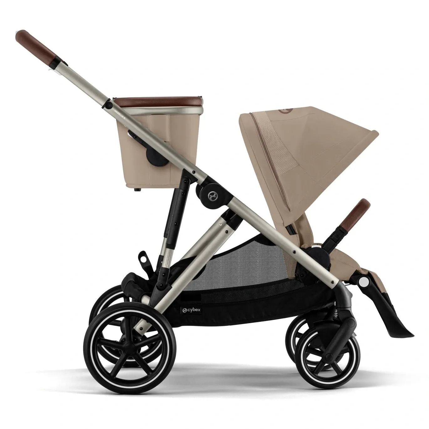 Cybex Gazelle S в профиль: бежевый прогулочный блок и корзина для покупок на шасси цвета таупе